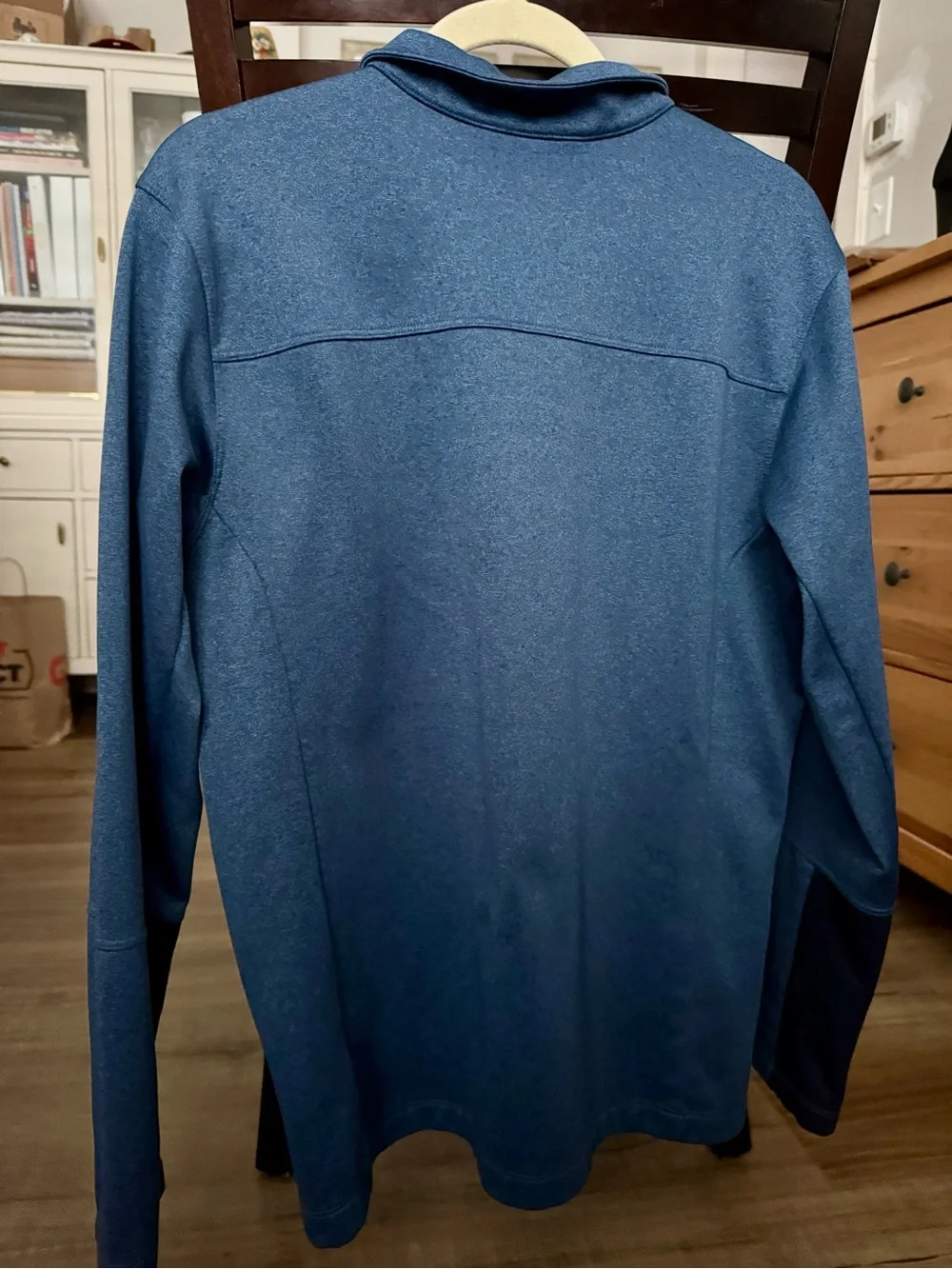 The North Face Men’s L Blue 1/4 Zip Performance Pullover Jacket